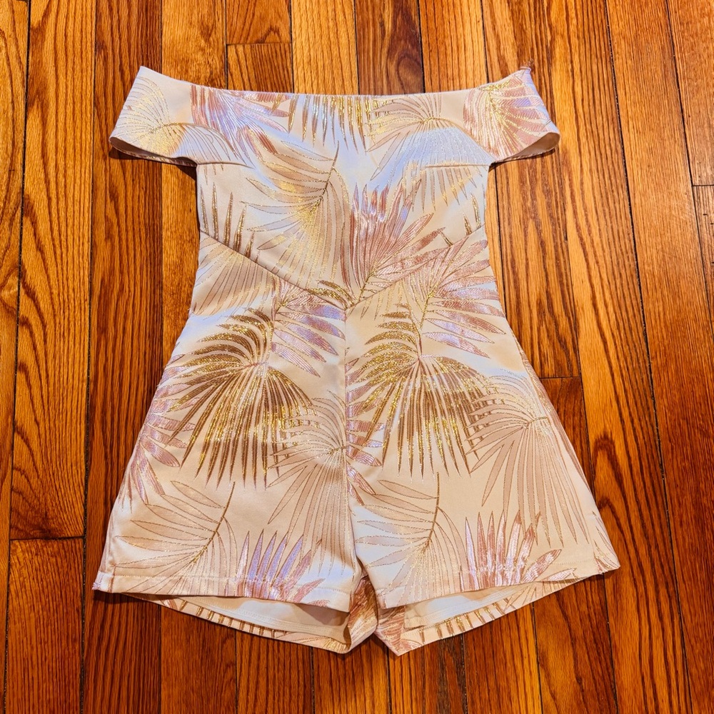 Elegant Off-Shoulder Palm Print Romper